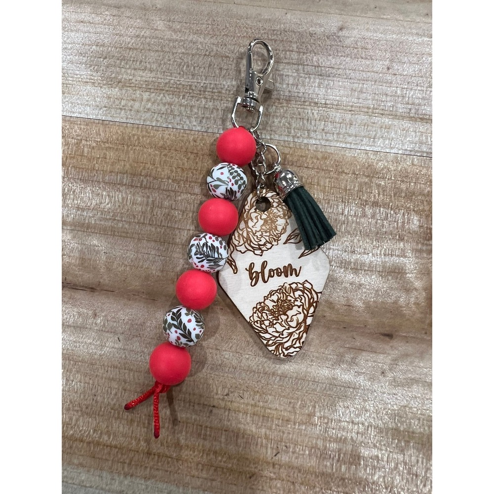Bloom Floral Silicone Bead Lobster Clasp Keychain Purse Charm‎ Wood Engraved